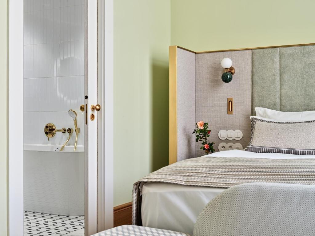 Altus Palace Hotel